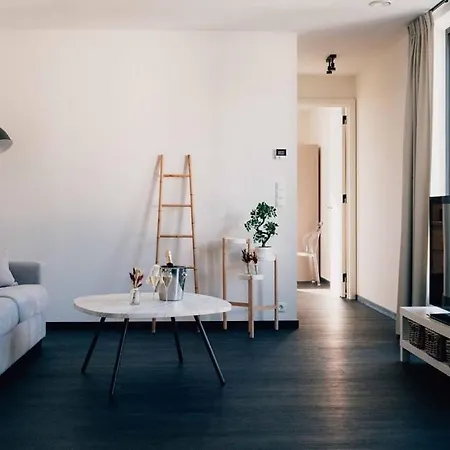 Cosy, Entre Travail Et Detente *