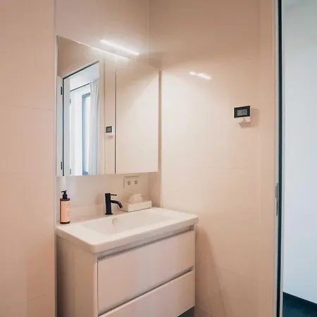 Cosy, Entre Travail Et Detente *