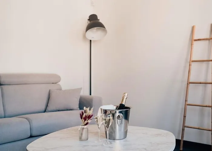 Cosy, Entre Travail Et Detente *